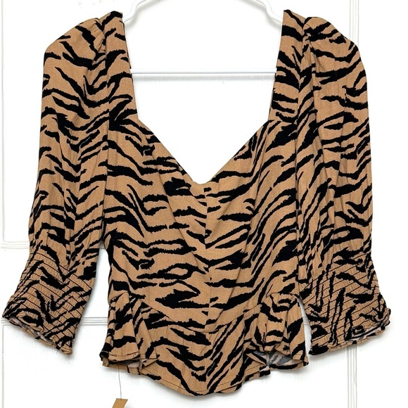 NWT REFORMATION Tiger Stripe Sweetheart Neck Puff Sleeve Peplum Coquette Top 0 - Picture 5 of 8